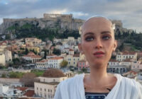 Στην Αθήνα η Σοφία, η πιο διάσημη τεχνητή νοημοσύνη